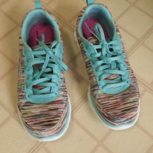 Skechers sneakers